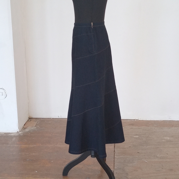 Dark Denim skirt - Picture 9 of 9